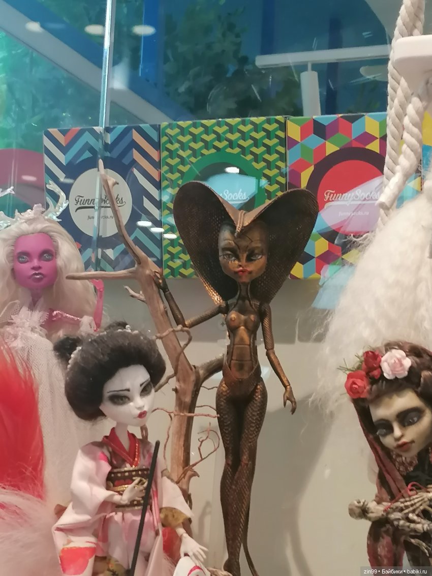 Прогулка в детский магазин в Москве