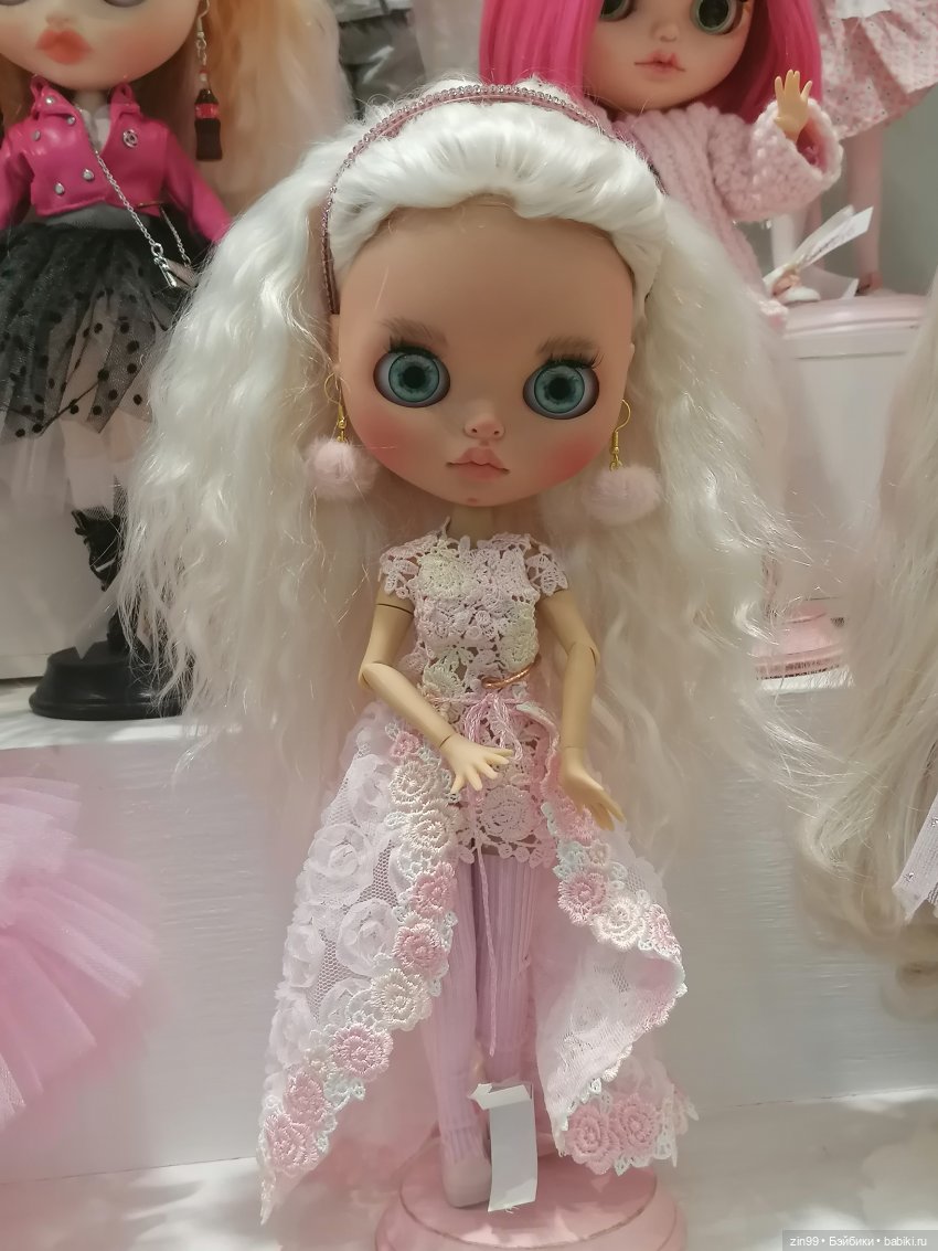 Прогулка в детский магазин в Москве