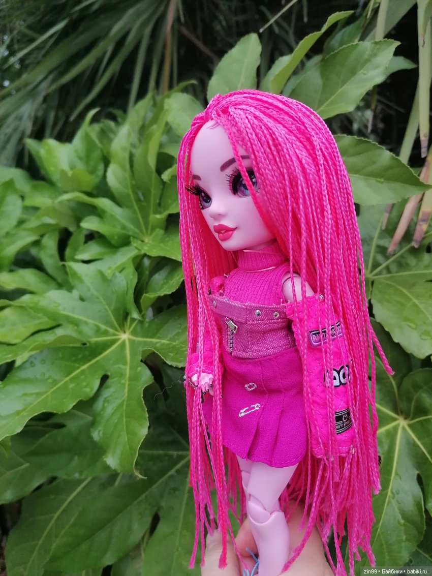 Кукла Shadow High Series 3 Pinkie