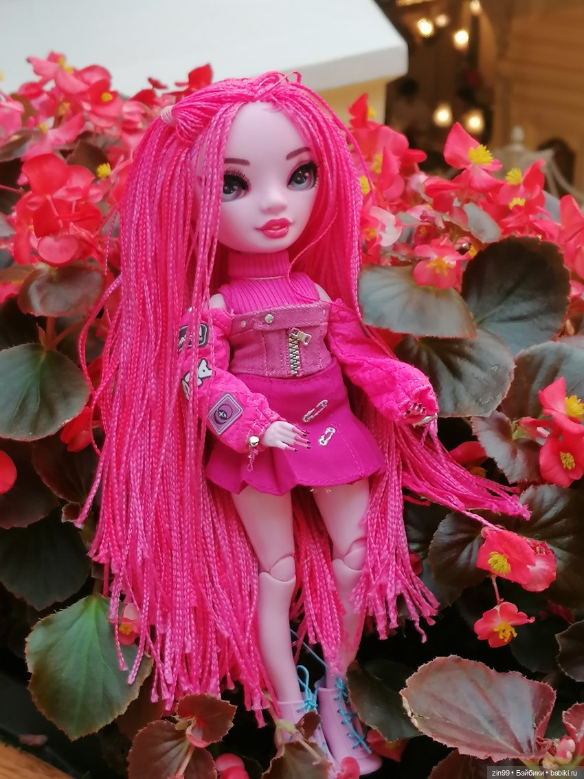 Кукла Shadow High Series 3 Pinkie