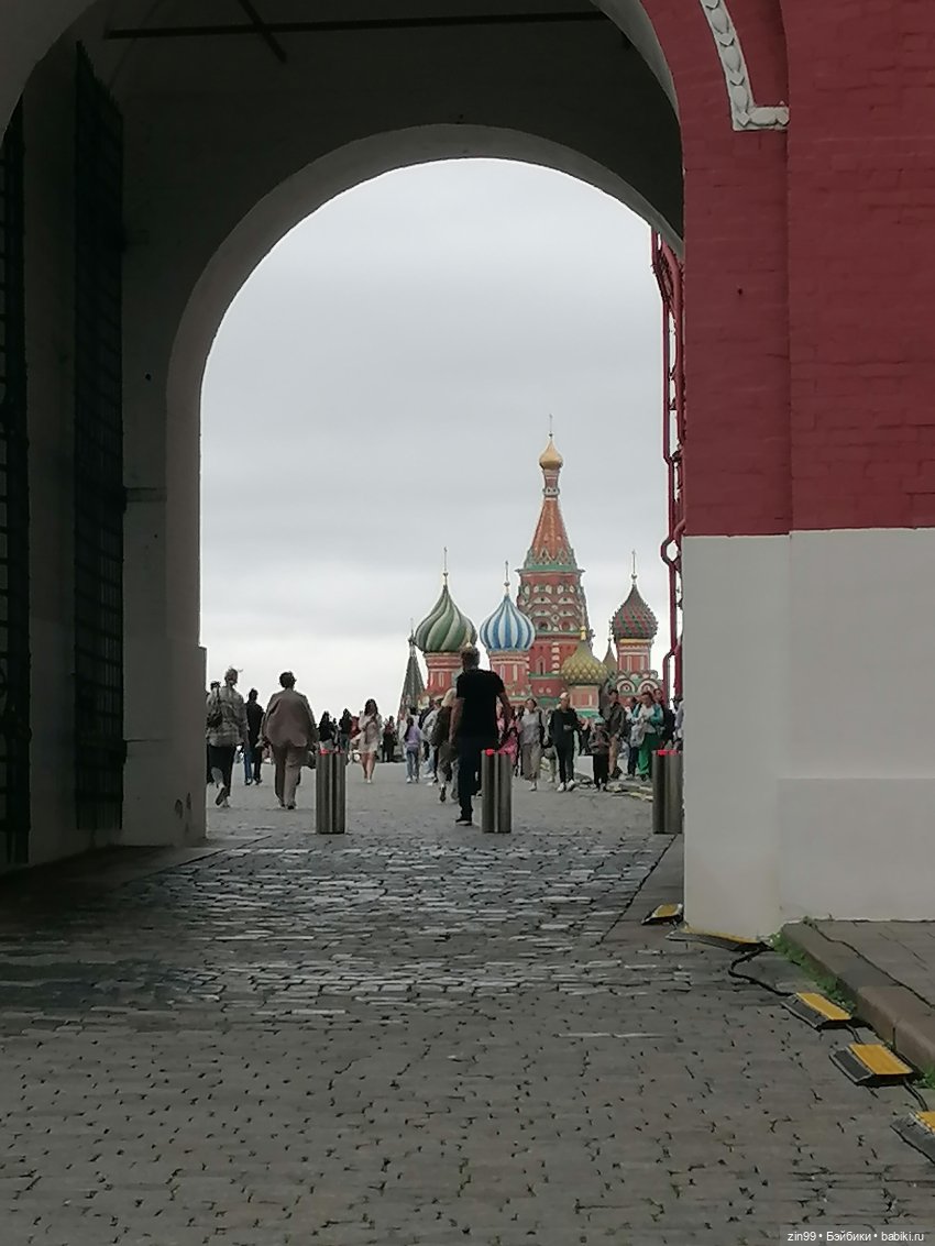 Кукла Shadow High Series 3 Pinkie