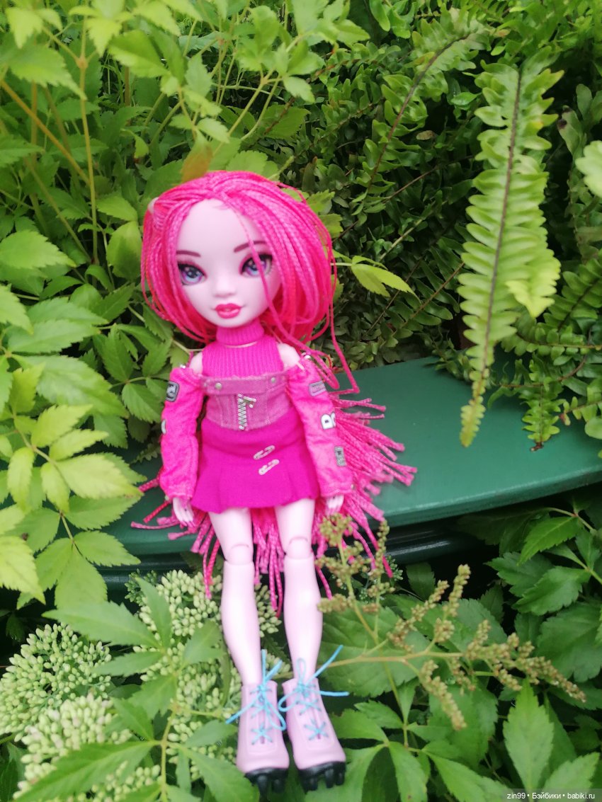 Кукла Shadow High Series 3 Pinkie (фото 9)