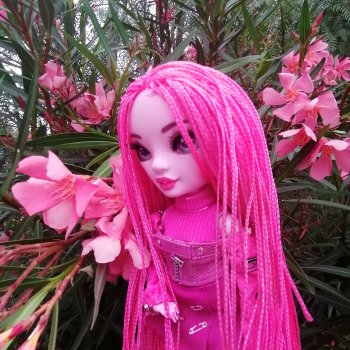 Кукла Shadow High Series 3 Pinkie