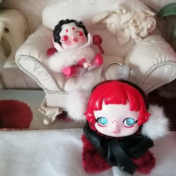 Skullpanda от Pop Mart