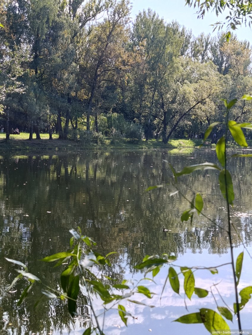 Обмен шапками в последний день лета