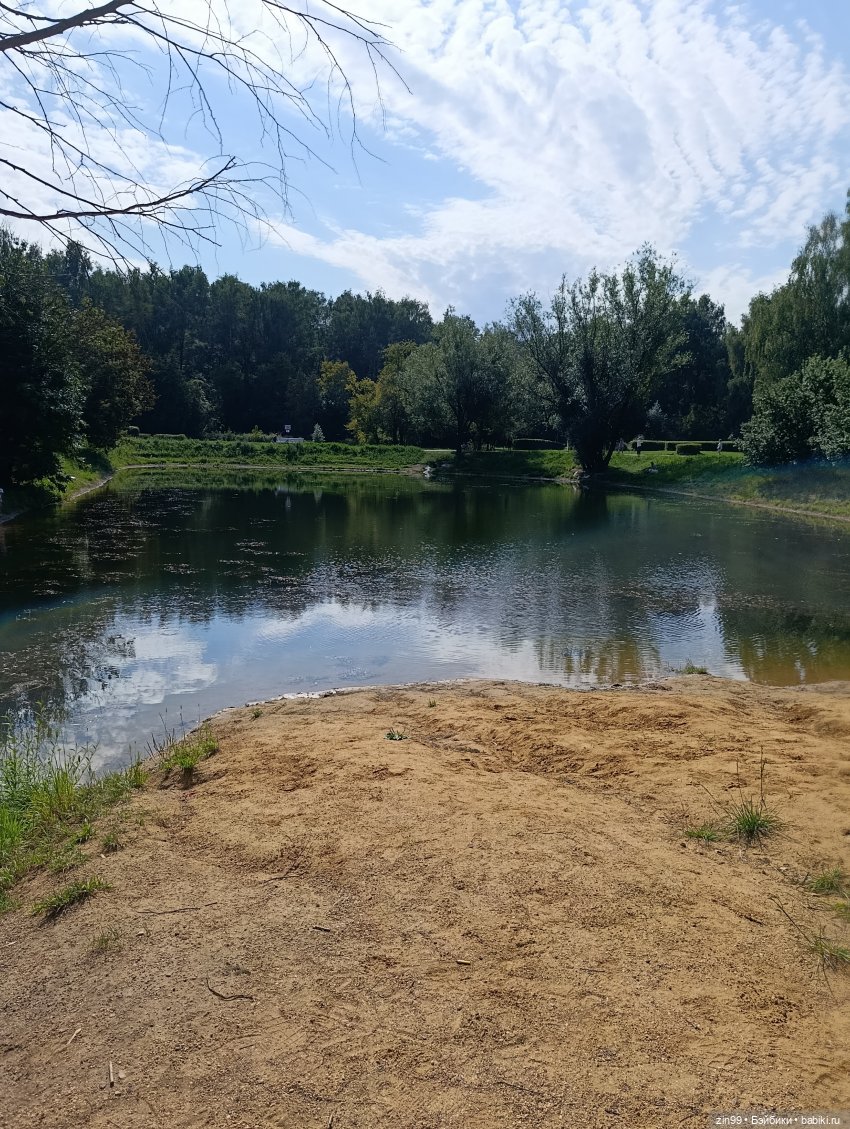 Обмен шапками в последний день лета