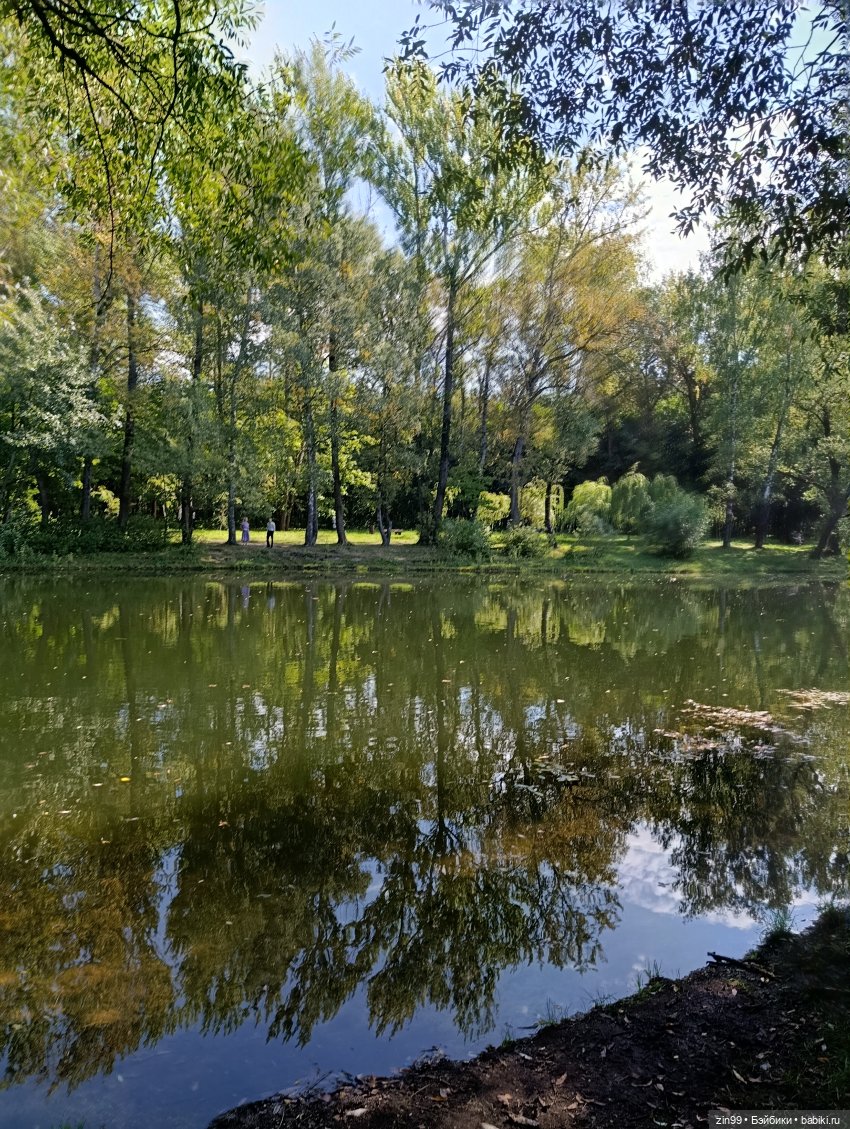 Обмен шапками в последний день лета