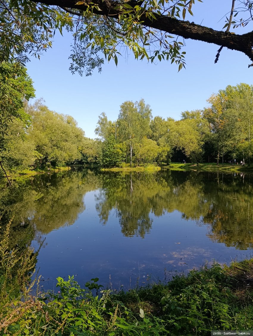 Обмен шапками в последний день лета