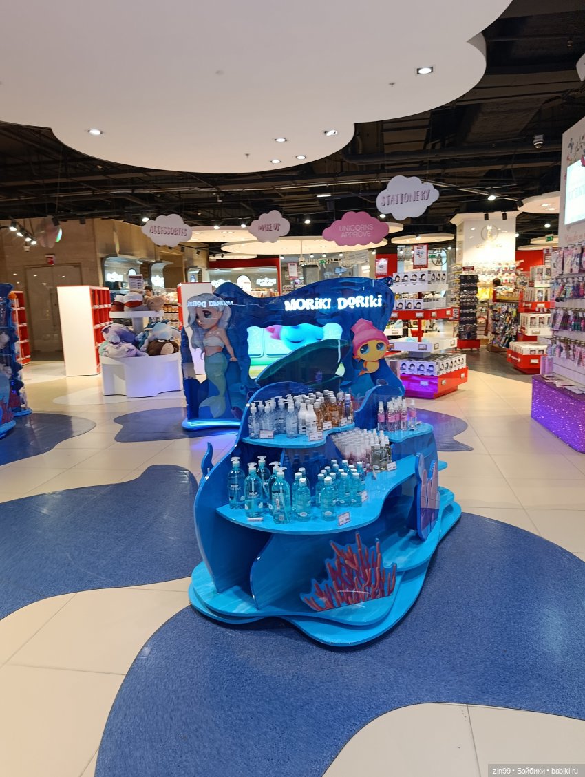 В детском магазине — Игровые куклы разных производителей (Разное): редкие бренды