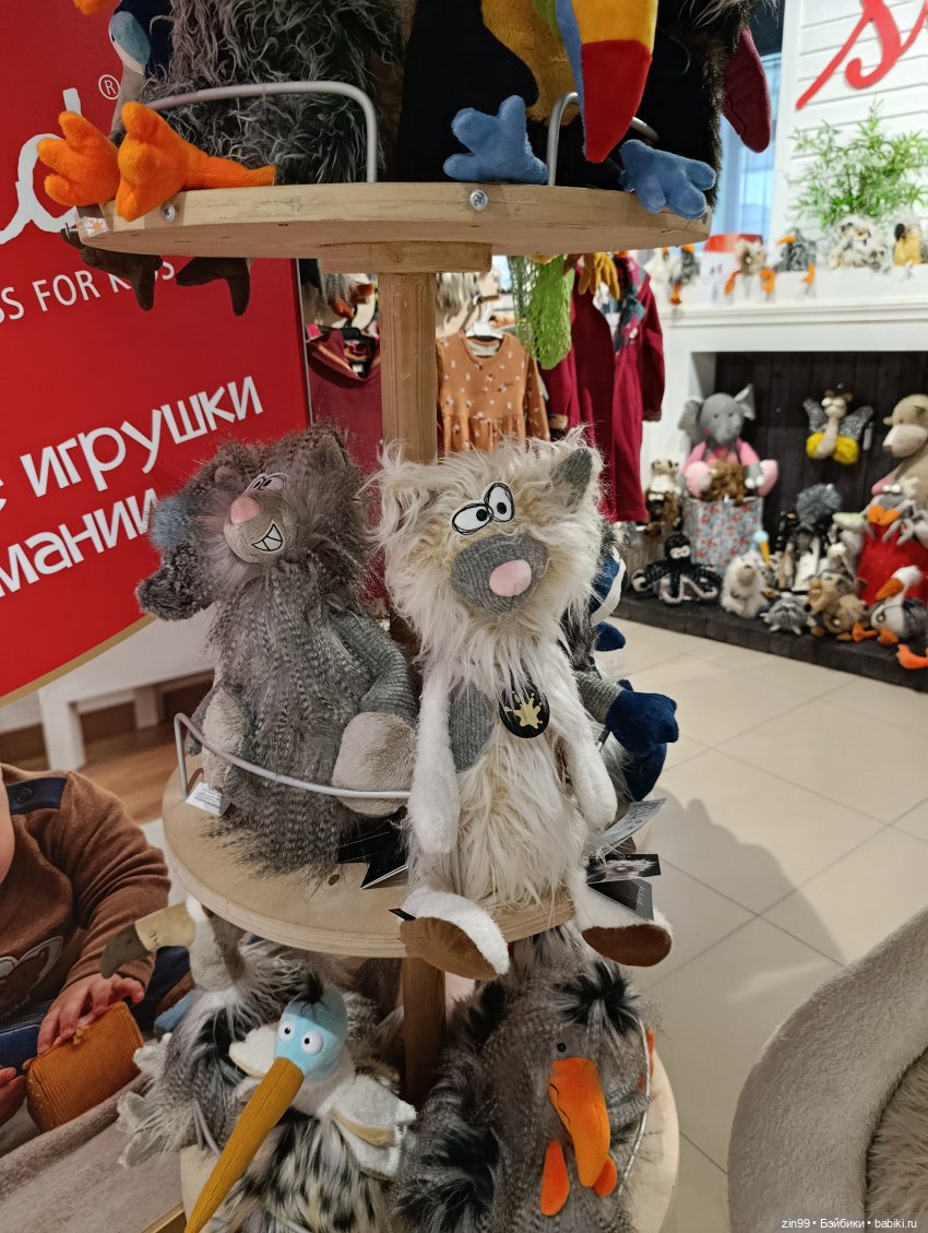 В детском магазине — Игровые куклы разных производителей (Разное): редкие бренды