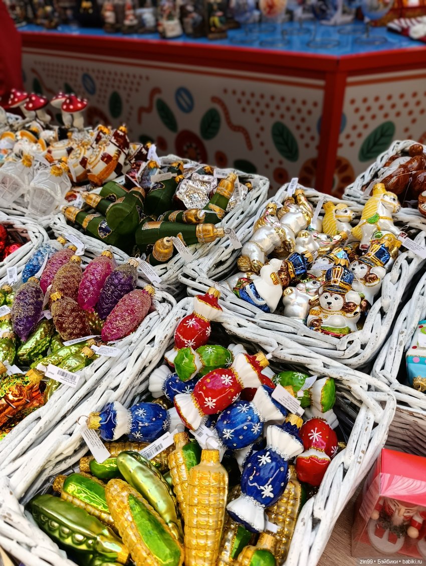 Новогодний ГУМ 2025 года — Игровые куклы разных производителей (Разное): редкие бренды