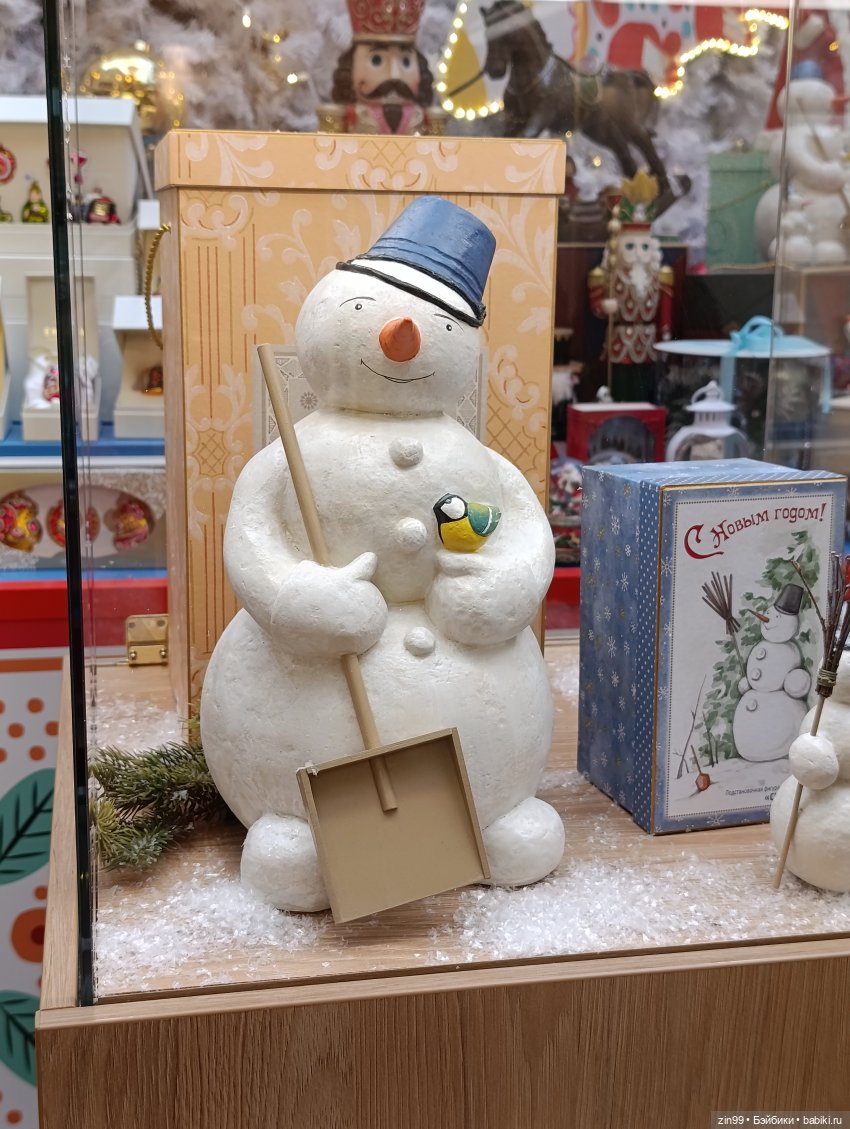 Новогодний ГУМ 2025 года — Игровые куклы разных производителей (Разное): редкие бренды