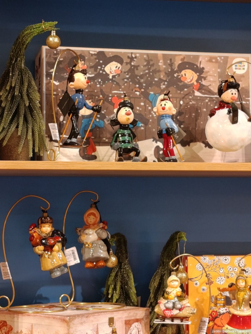 Новогодний ГУМ 2025 года — Игровые куклы разных производителей (Разное): редкие бренды