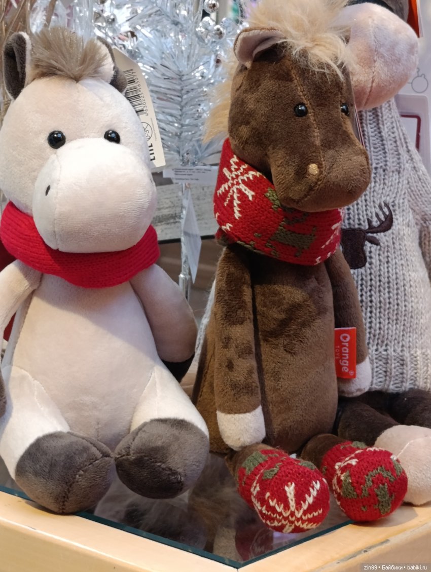 Новогодний ГУМ 2025 года — Игровые куклы разных производителей (Разное): редкие бренды