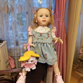 Одна девочка стала вдруг совсем другой