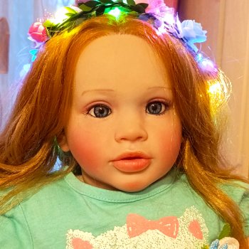 Девочка поменяла свой цвет волос