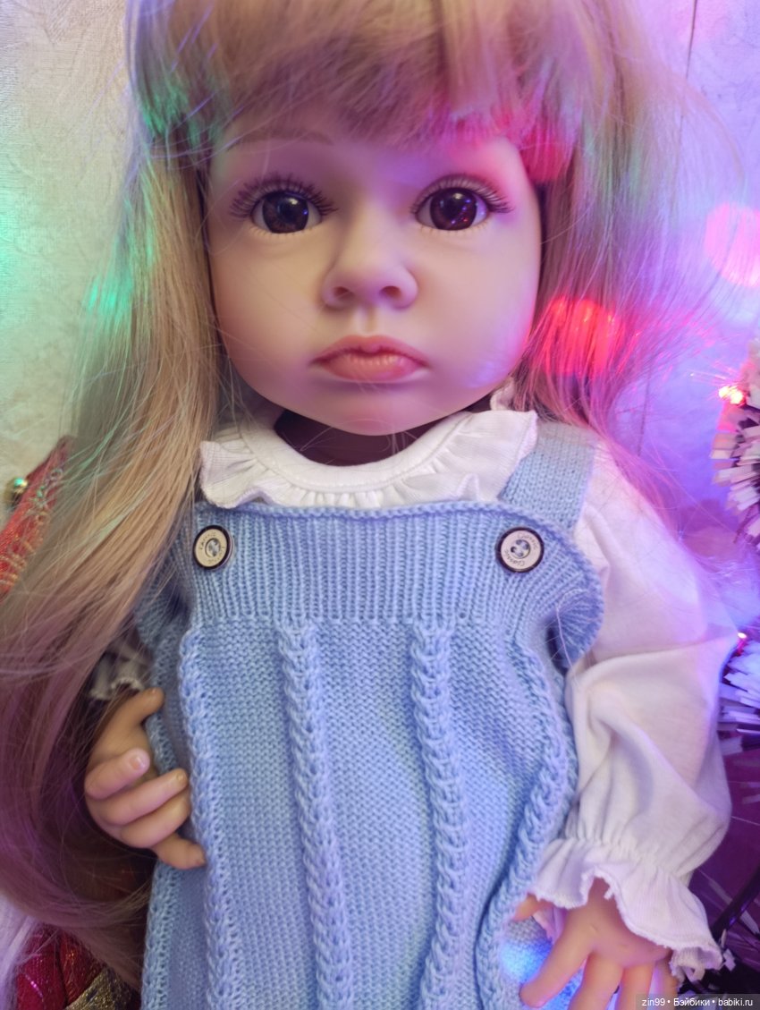 Две девочки, совершенно разные и чем то похожие