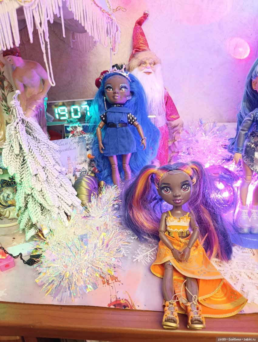 Радужки бывают разные- желтые, синие, красные