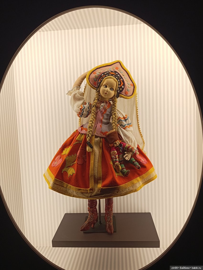 Августейшие куклы в Москве, продолжение (фото 5)