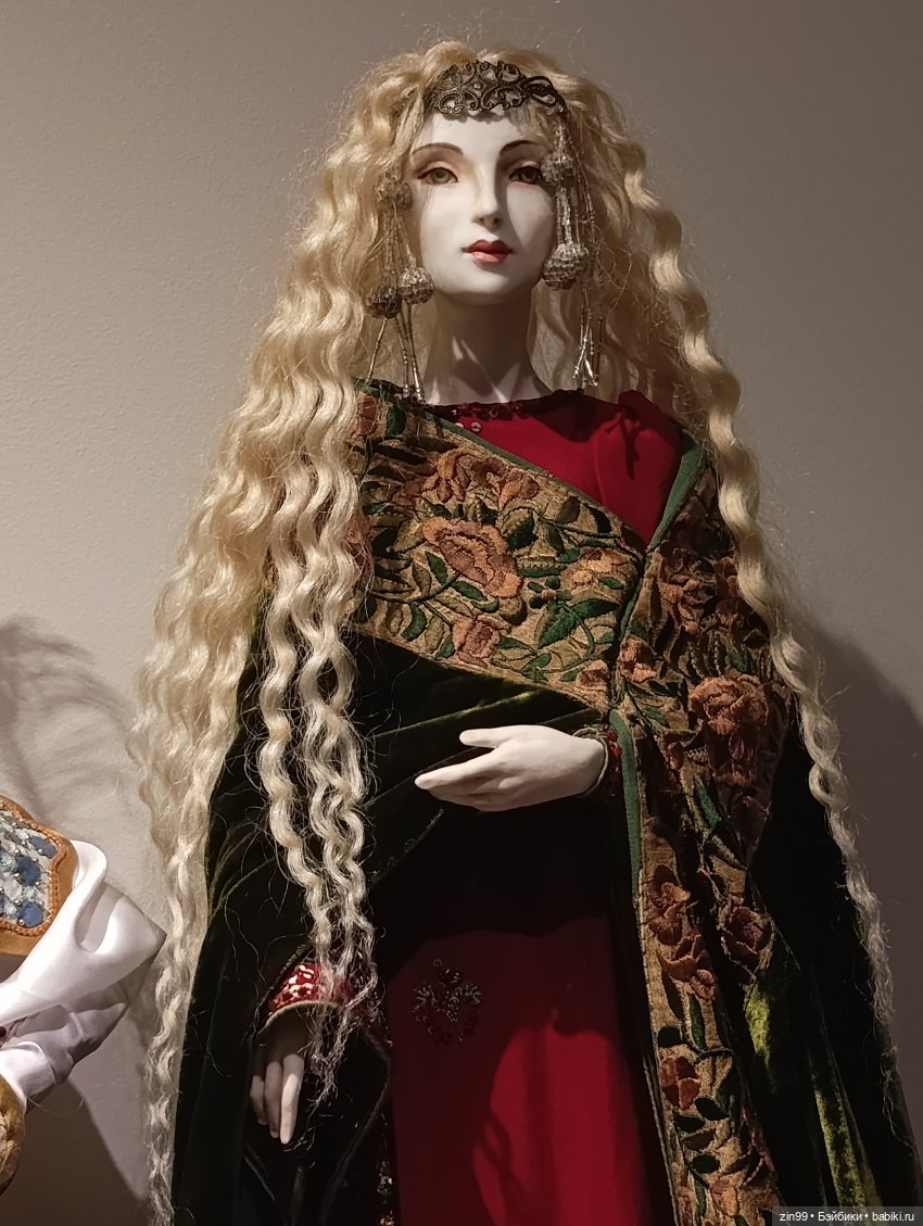 Августейшие куклы в Москве, продолжение