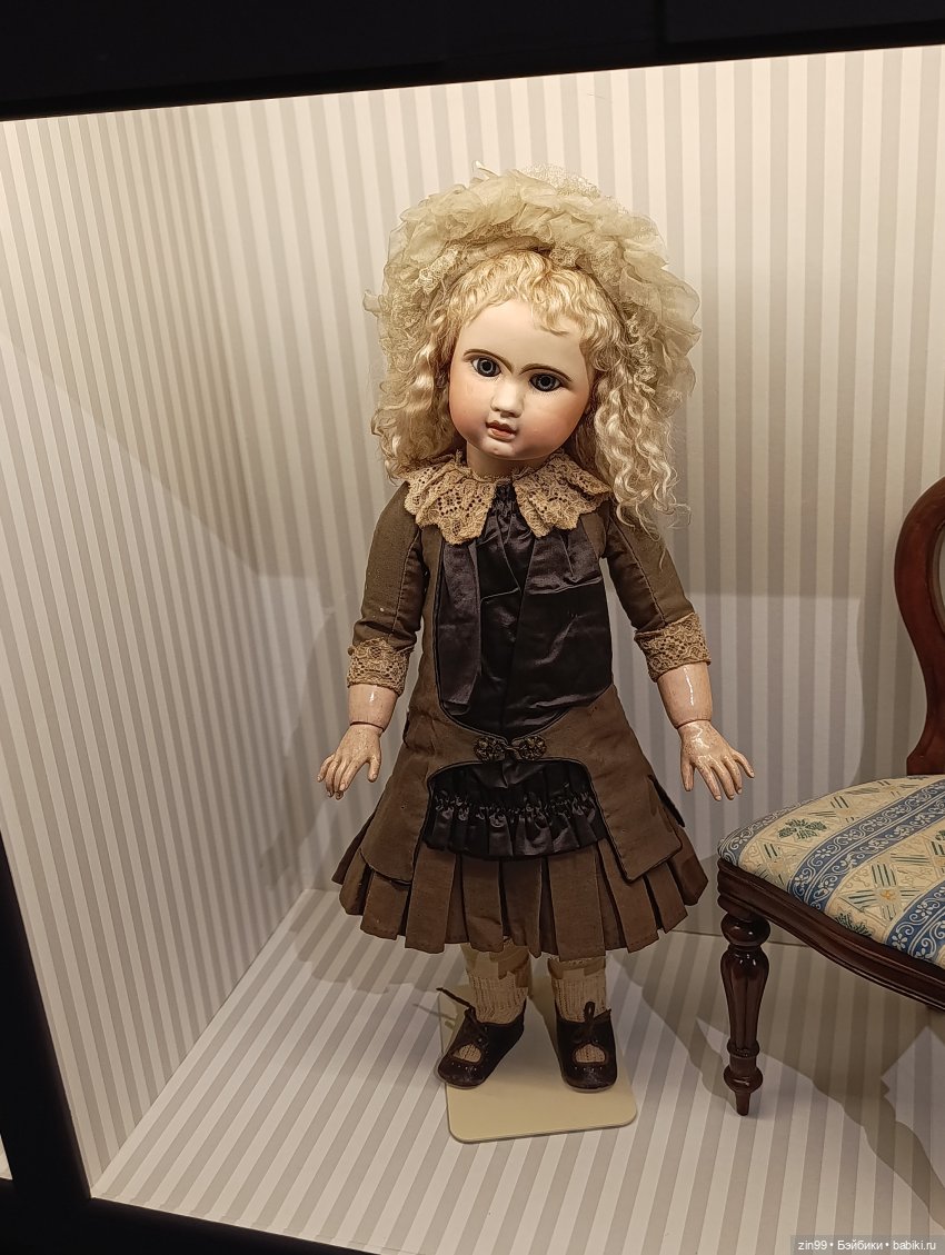 Августейшие куклы в Москве (фото 9)