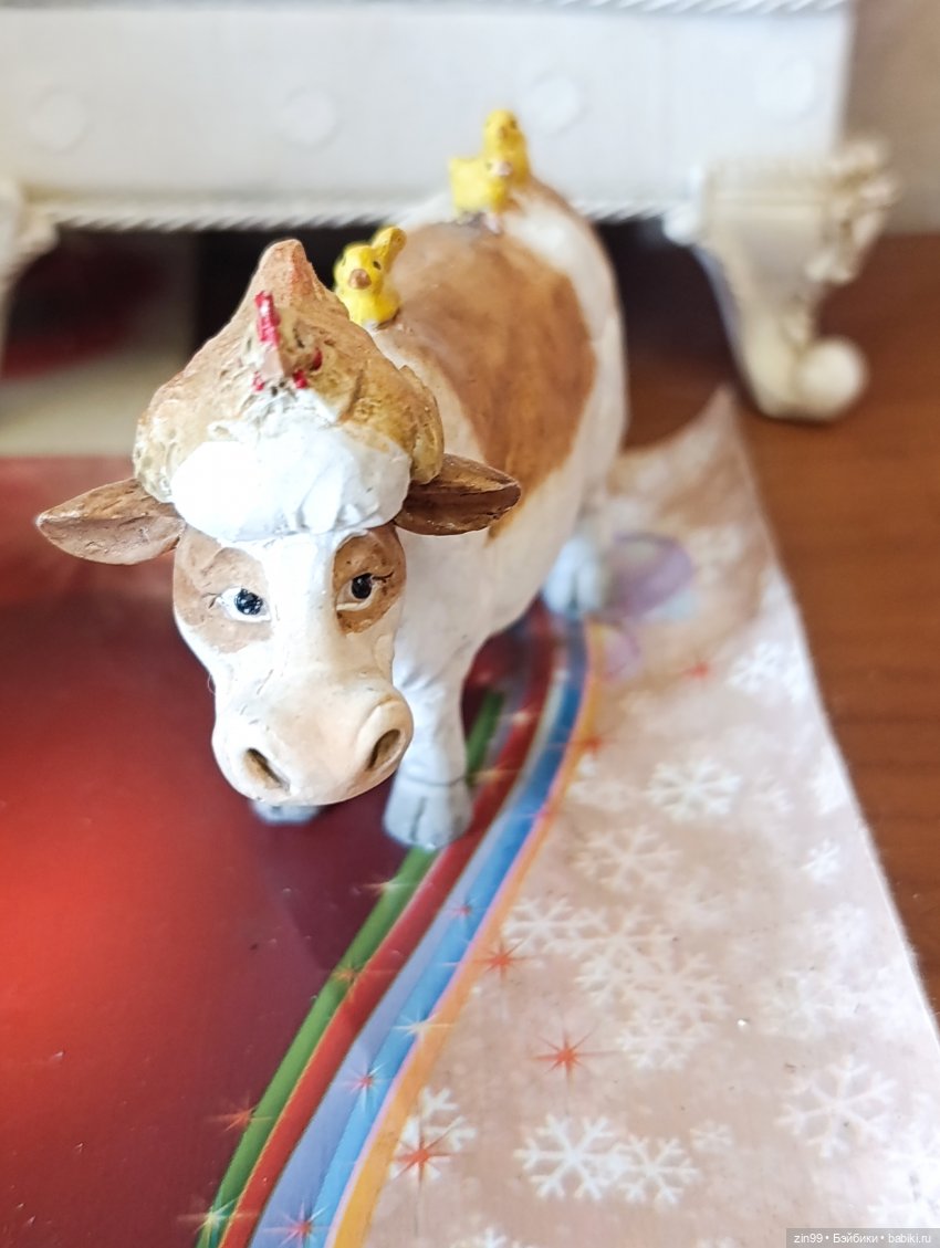 Разные фигурки- Тролли, зайчики и собачки и слон (фото 10)