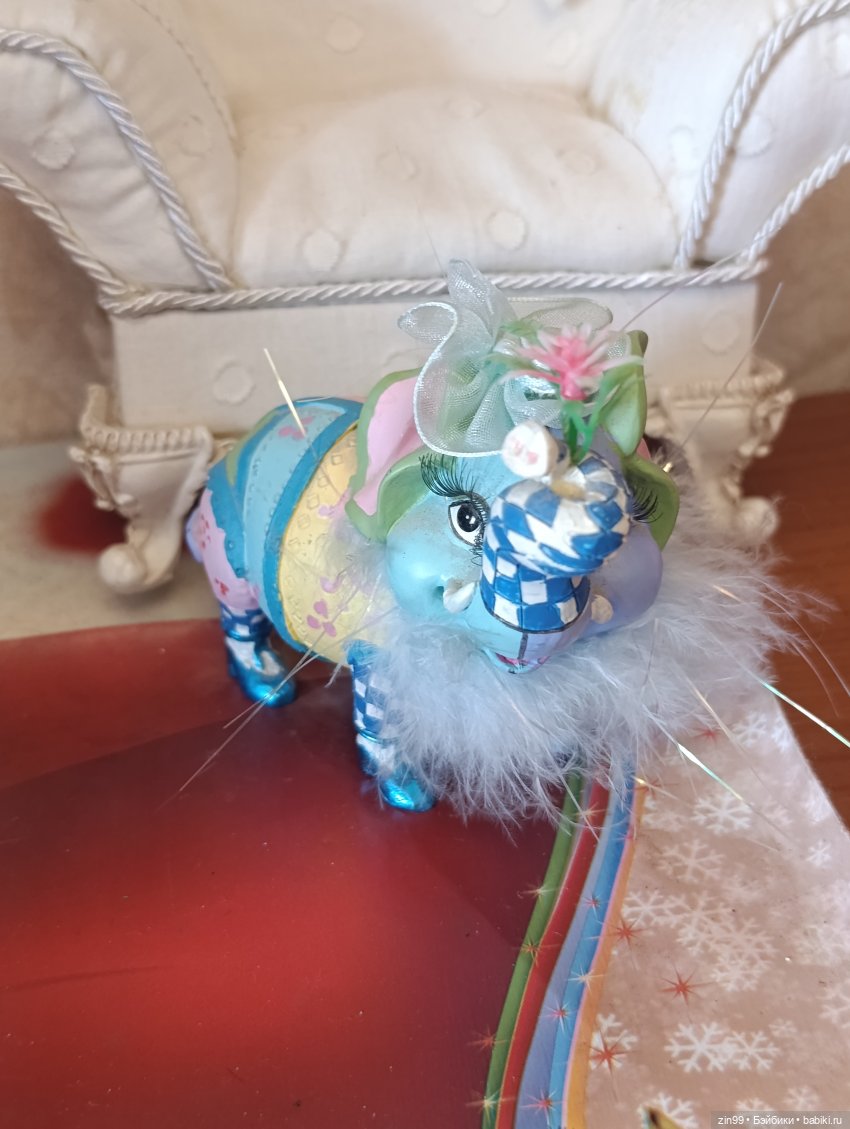 Разные фигурки- Тролли, зайчики и собачки и слон (фото 6)