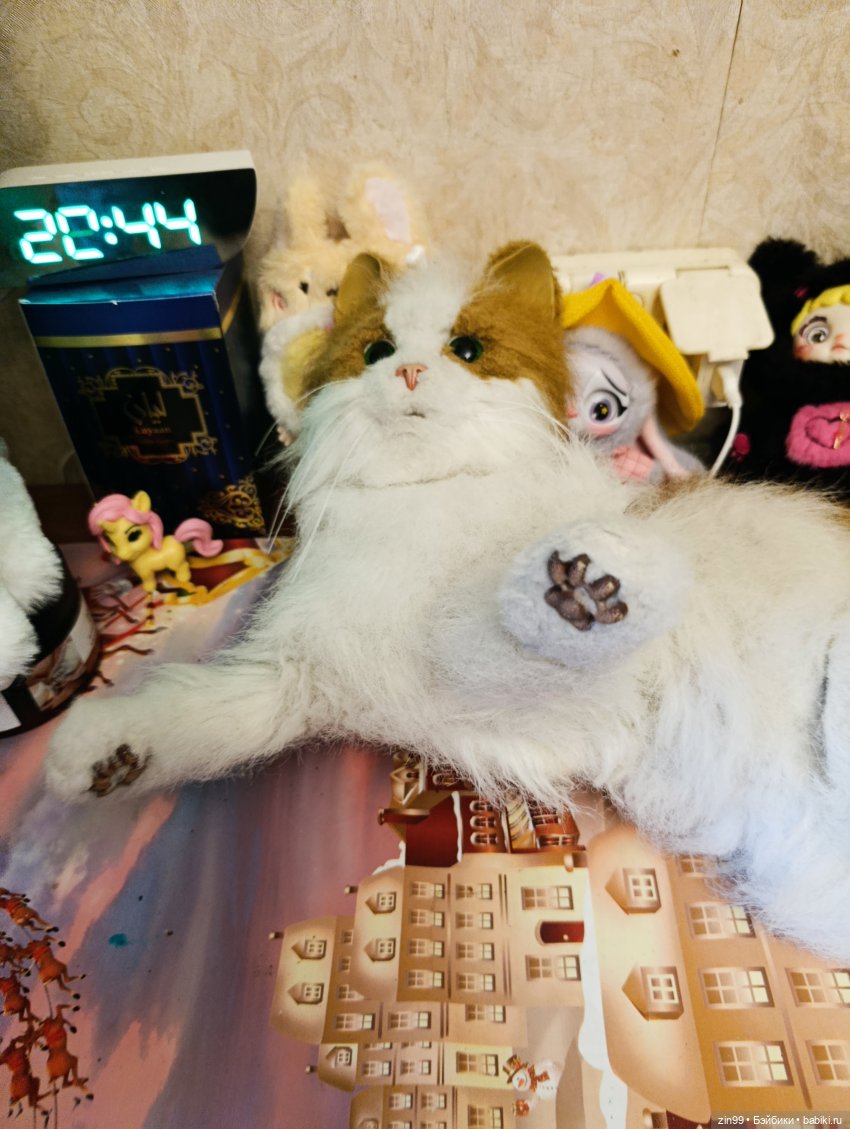 А три куклы лучше, чем две