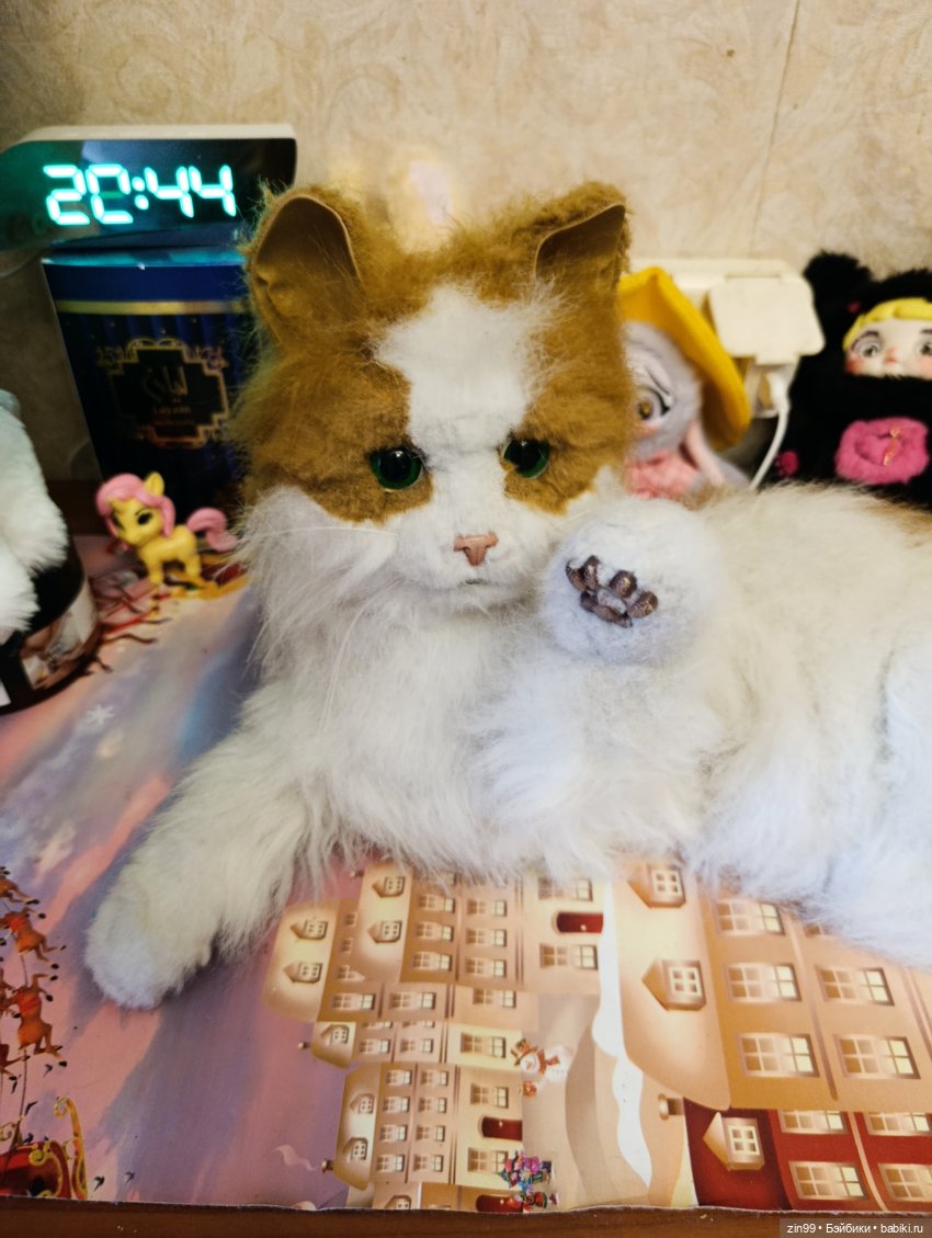 А три куклы лучше, чем две