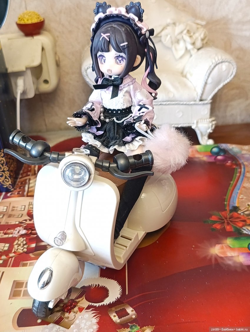 Мотоцикл и девочки — Коллекции игровых кукол (Playline): фото полок (фото 9)