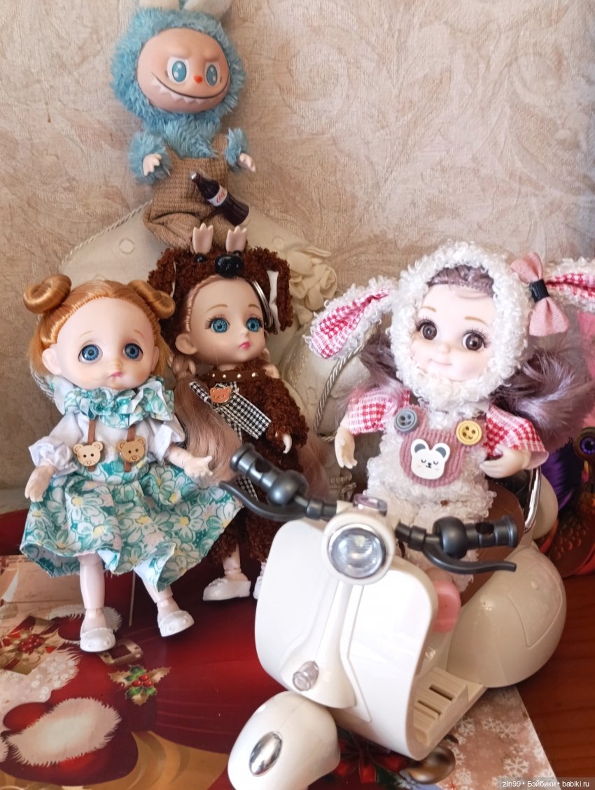 Мотоцикл и девочки — Коллекции игровых кукол (Playline): фото полок