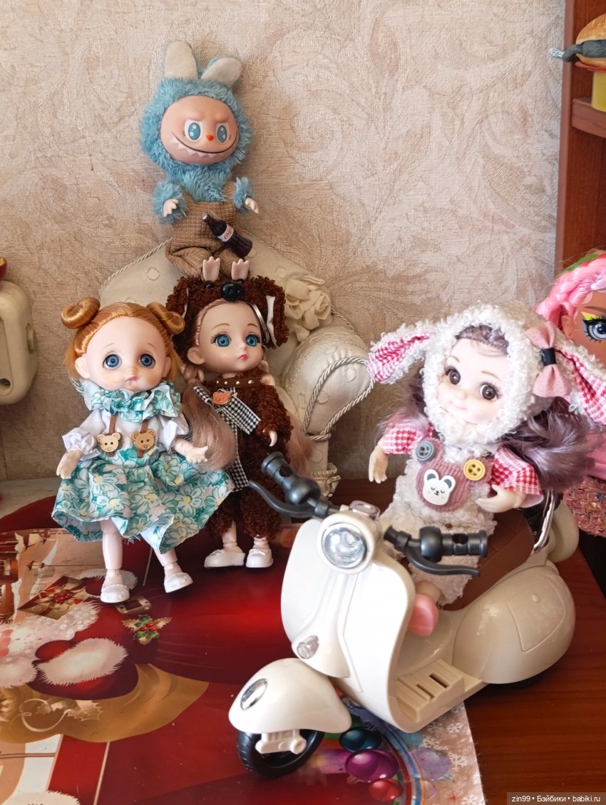 Мотоцикл и девочки — Коллекции игровых кукол (Playline): фото полок