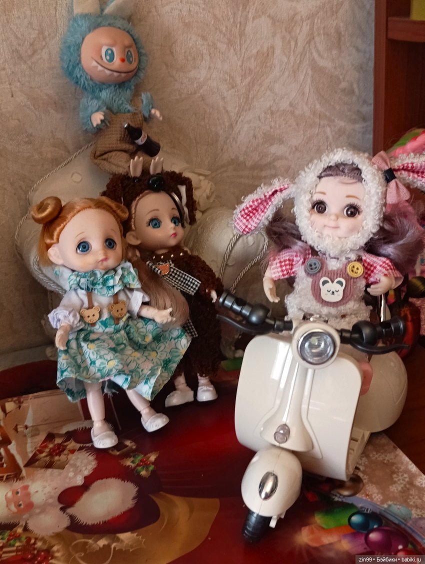 Мотоцикл и девочки — Коллекции игровых кукол (Playline): фото полок