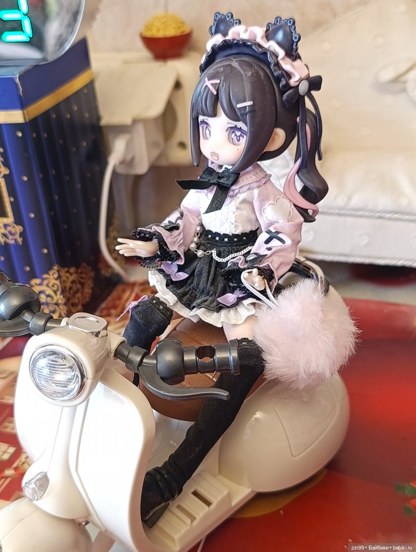 Мотоцикл и девочки — Коллекции игровых кукол (Playline): фото полок (фото 10)