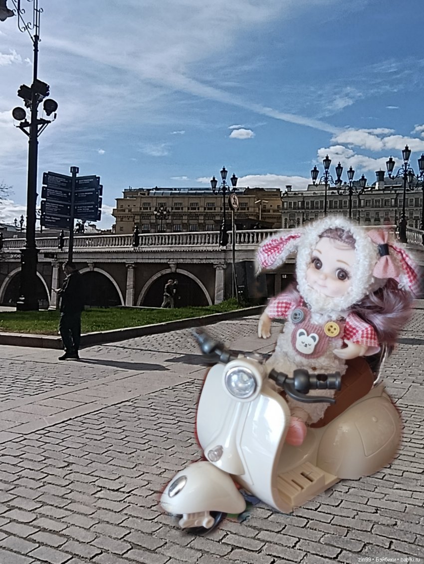 Мотоцикл и девочки — Коллекции игровых кукол (Playline): фото полок