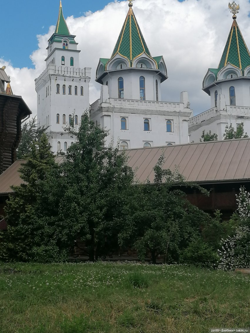 Измайловский кремль и барахолка в Москве