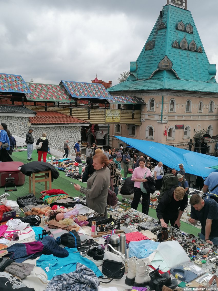 Вернисаж и барахолка в Измайлове