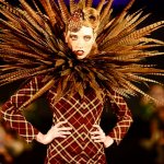 Перья. Скандальный дизайнер Джесс Итон (JessEaton) или искусство бывает разным...