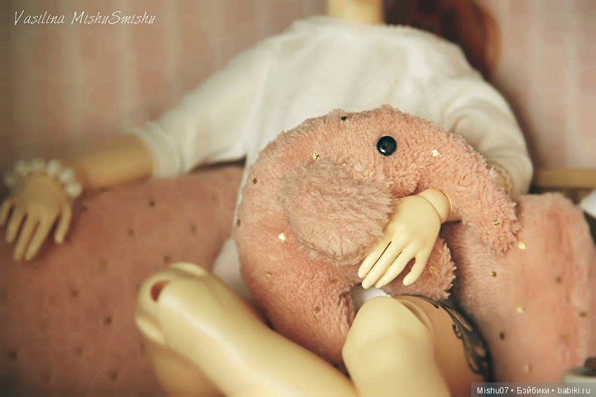 Обустраиваю комнату для bjd. Часть 2. Диван