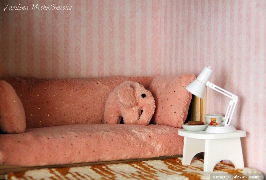 Обустраиваю комнату для bjd. Часть 2. Диван