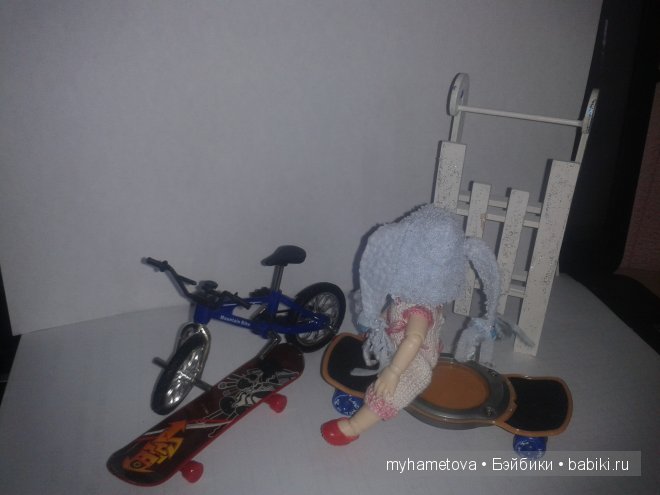 Наши куклы и их транспорт (фото 10)