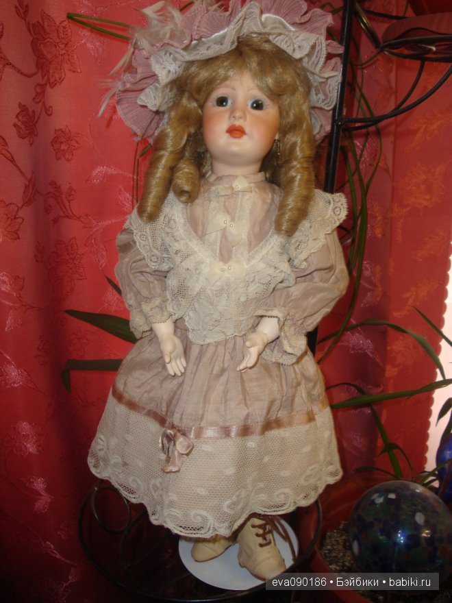 Опознаем 2 реплики — Опознание антикварных кукол: поиск по клейму