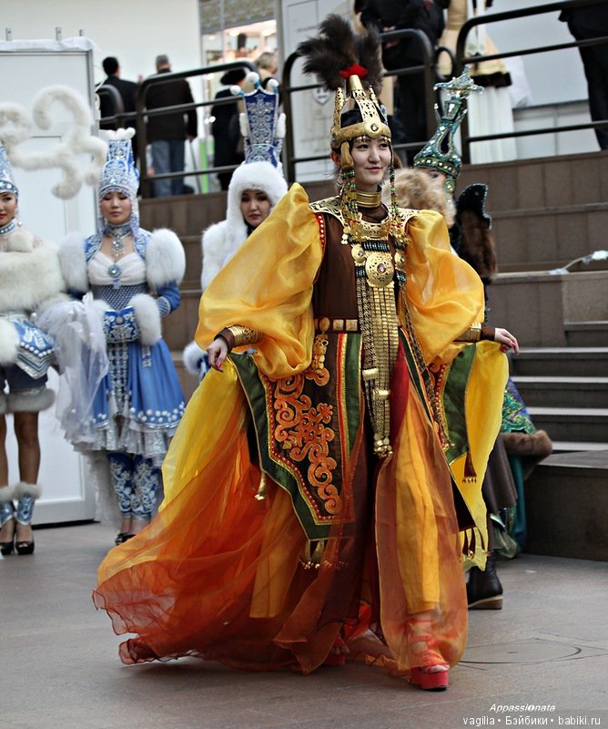 Идеи для одежды с национальным колоритом