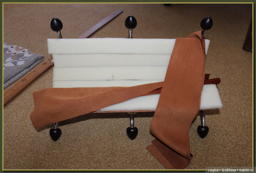 Диванчик из люстры — Мебель для кукол и домиков: фото (фото 9)