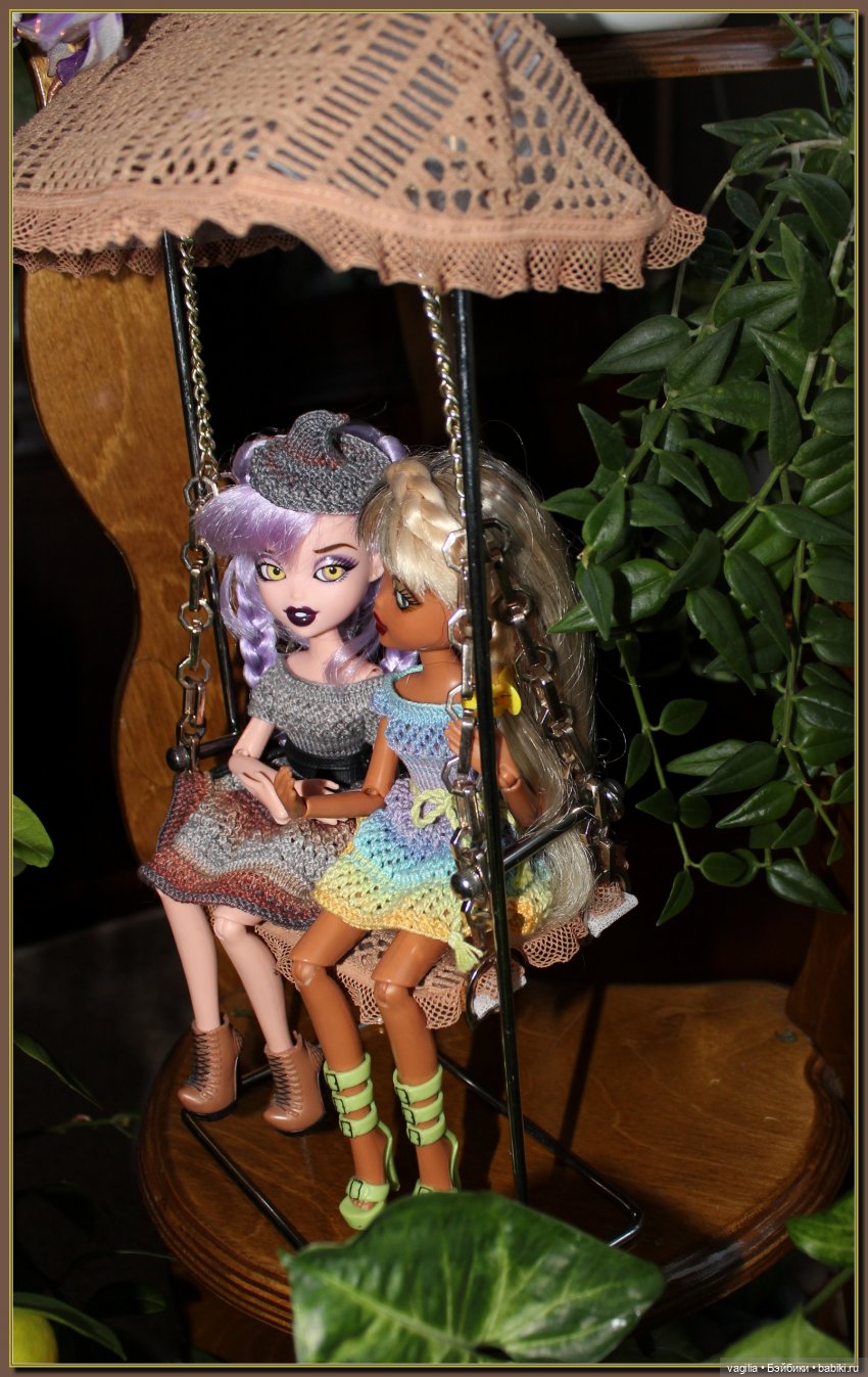 Качели для ведьмочек — Аксессуары для кукол своими руками: идеи