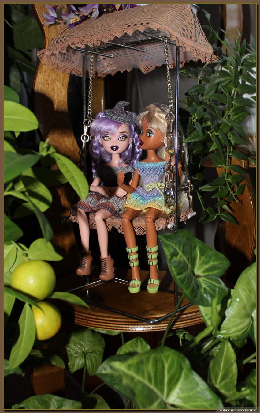 Качели для ведьмочек — Аксессуары для кукол своими руками: идеи (фото 10)