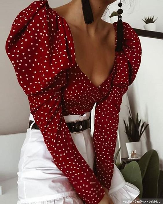 Летнее платье для стройняшек