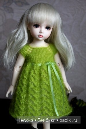 Яркая зелень! Платья для кукол БЖД