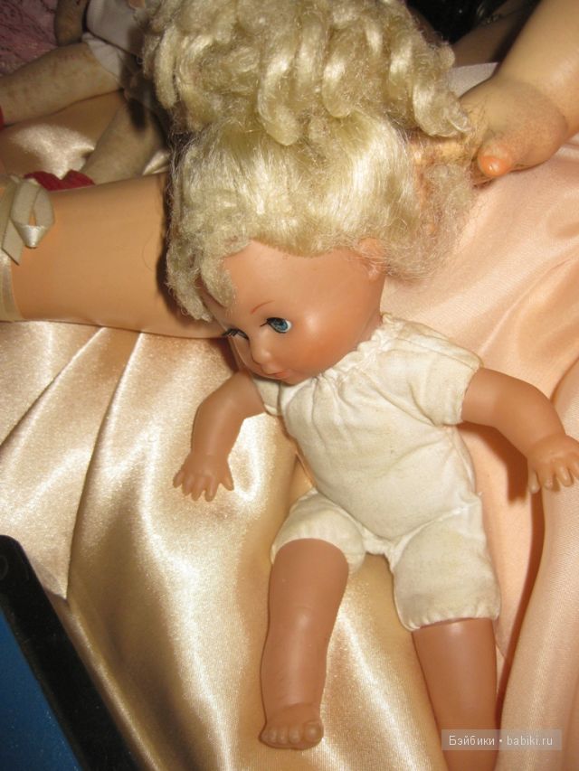 Выставка История в куклах