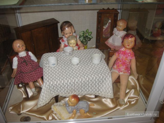 Выставка История в куклах